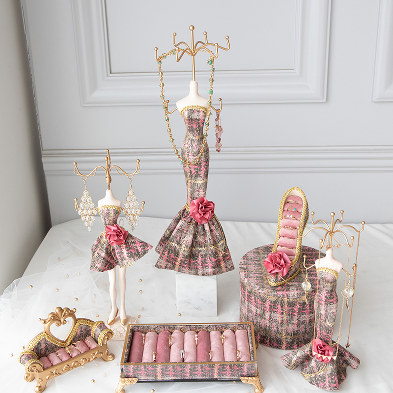 Conjunto de suporte de exibição de joias em forma de manequim em forma de manequim de salto alto em forma de sapato