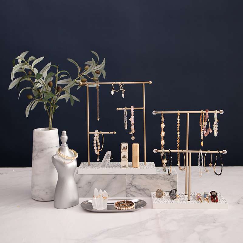 Porta joias com base